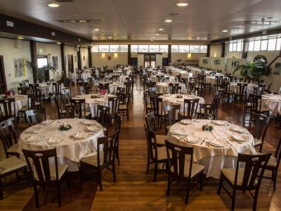 Hotel Galilei Pisa - Moderno hotel 4 stelle con centro congressi modulare  con sale meeting da 10 a 500 posti, scopri le proposte e le caratteristiche della struttura.