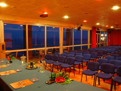 Grand Hotel Elba International - Hotel 4 stelle all'Isola d'Elba con spazi per meeting e attività di team building: tutti i dettagli sulla struttura e le attività.