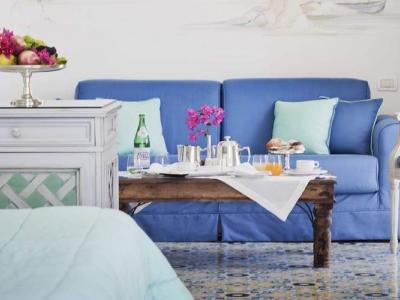 Hotel La Palma Capri - Eventi, meeting e ricevimenti esclusivi nel cuore di Capri: vedi i servizi dell'hotel La Palma location storica dell'isola dispone di 4 sale sale meeting, roof garden, ristorante.