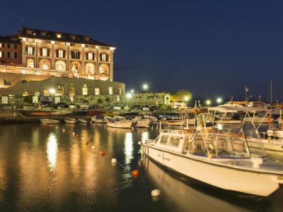 Grand Hotel Portovenere - Elegante location nel Golfo dei Poeti sede per incentive, team building e meeting. Richiedi un preventivo personalizzato.