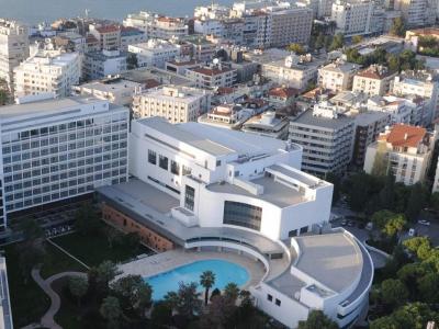 Swissotel Buyuk Efes, Izmir - Eventi, meeting e ricevimenti esclusivi nel cuore di Izmir, Turchia: vedi i servizi del 5 stelle L Swissotel Buyuk Efes, con 19 sale meeting, ristoranti e una spa di oltre 5000 m2.