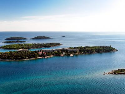 Island Hotel Istra - congressi, conferenze ed eventi di ogni tipo all'Istra Hotel nella meravigliosa Isola Rossa  a Rovigno, Croazia. Scopri le nostre offerte per organizzare il tuo miglior evento!