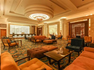 Savoy Le Grand Hotel - Eventi, meeting e ricevimenti esclusivi nel cuore di Marrakech, Marocco: vedi i servizi del 5 stelle Savoy Grand Hotel, con 3 sale meeting fino a 800 persone.