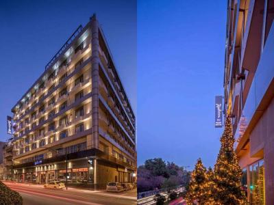 Radisson Blu Park Hotel Athens - Location nel cuore di Atene con sale congressi fino a 350 persone. Scopri le offerte del Radisson Blu Park Hotel Athens