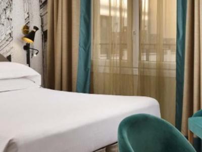 Grand Hotel Mediterraneo  - Centro Congressi Globo - A pochi passi dal centro storico un moderno centro congressi modulare in grado di ospitare fino a 300 persone. Contattaci per un preventivo.