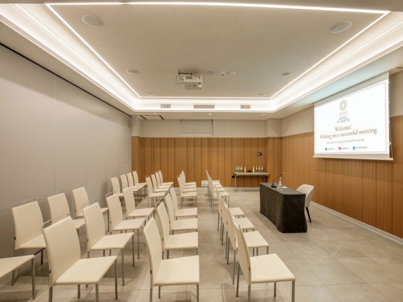 Hotel St.Martin HOTEL ST.MARTIN Sala meeting Repubblica allestimento a platea