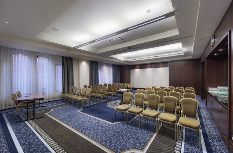 HILTON MOLINO STUCKY 