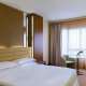 SHERATON PADOVA CAMERA SUPERIOR Design rilassante, arredamento moderno e il Letto Sheraton Sweet Sleeper le caratteristiche delle camere Superior .